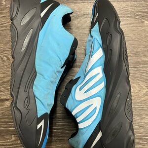 Adidas Yeezy Boost 700 MNVN “Bright Cyan” 2021